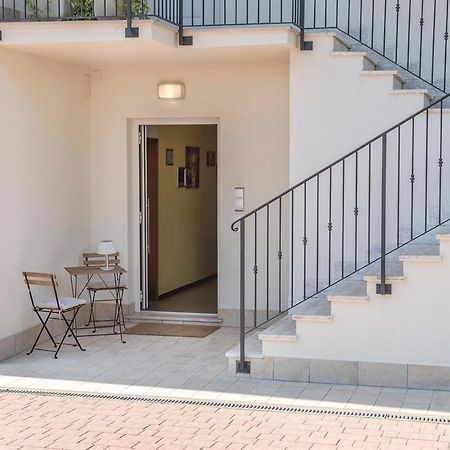 A11 - Varano, Delizioso Trilocale Con Giardino Анкона Екстериор снимка