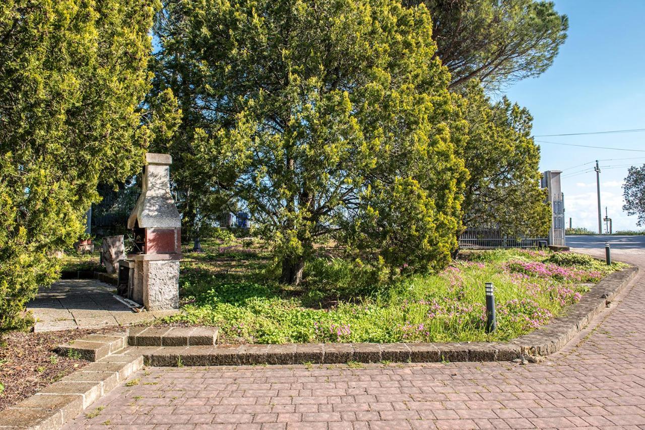 A11 - Varano, Delizioso Trilocale Con Giardino Анкона Екстериор снимка
